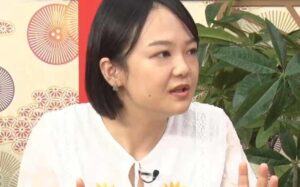 芸人　蛙亭　岩倉 美里